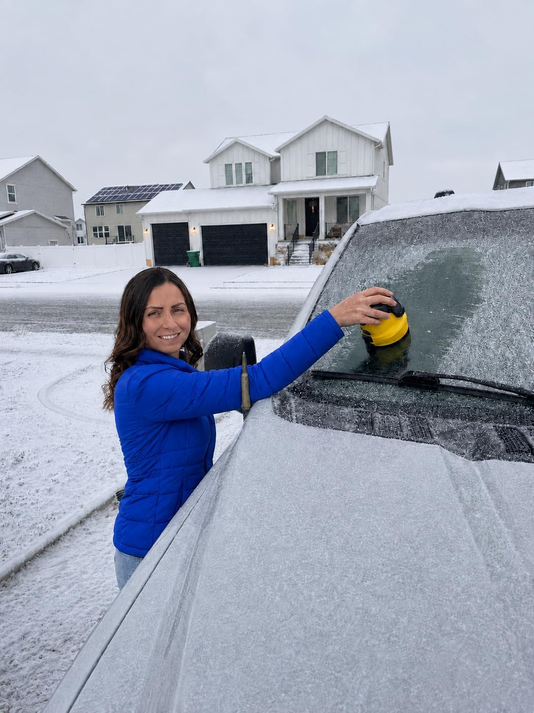 Cordless Electric Ice Scraper – Fast & Easy Windshield Ice Removal